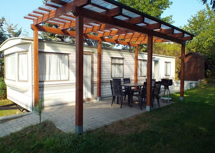 Mobile Im Mit Seezugang بيت للعطل *